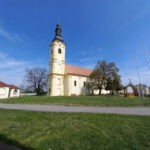 Хуманитарни васкршњи базар у Лаћарку