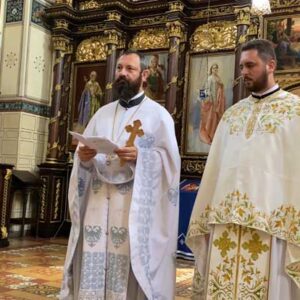 Увођење у дужност новог пароха у Руми