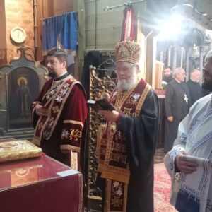 Вечерње богослужење у храму Рођења Пресвете Богородице у Моровићу