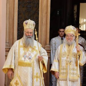 СВЕТА АРХИЈЕРЕЈСКА ЛИТУРГИЈА У СРЕМСКИМ КАРЛОВЦИМА