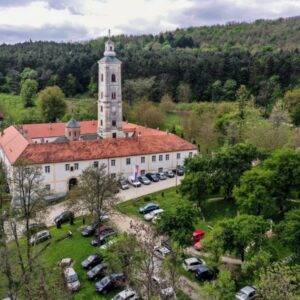 ГАСНИ ГЕНЕРАТОР У МАНАСТИРУ ВЕЛИКА РЕМЕТА