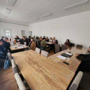 ПРЕДАВАЊЕ УЧИТЕЉИМА И НАСТАВНИЦИМА У МОРОВИЋУ