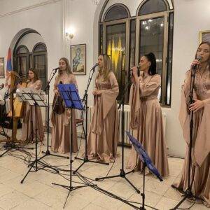 Божићни хуманитарни концерт групе „Фенечки бисери“