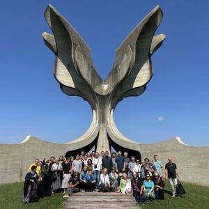 Поклоничко путовање у Јасеновац