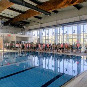 Сабор ученика веронауке у пливању за Часним крстом у Сремској Митровици